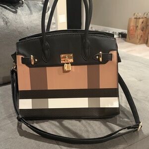 Elegant Black and Brown Handbag